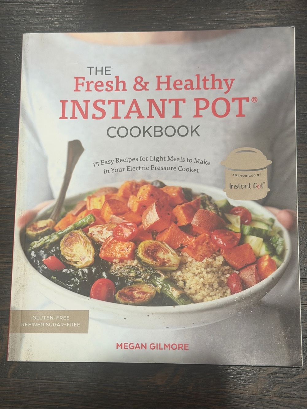 Fresh & Healthy Cookbook - White/Cream Cover
